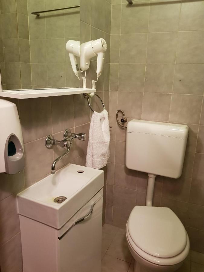 House Of Wine Hotel Kutjevo Екстериор снимка