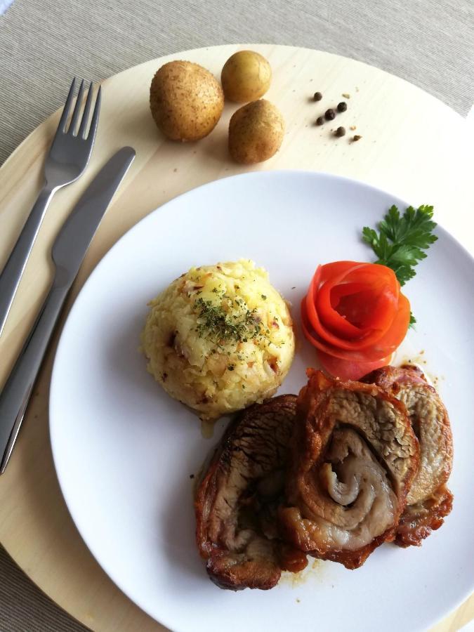 House Of Wine Hotel Kutjevo Екстериор снимка